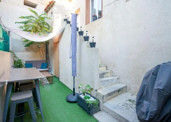 Maison De A Proximite Du Centre Historique *